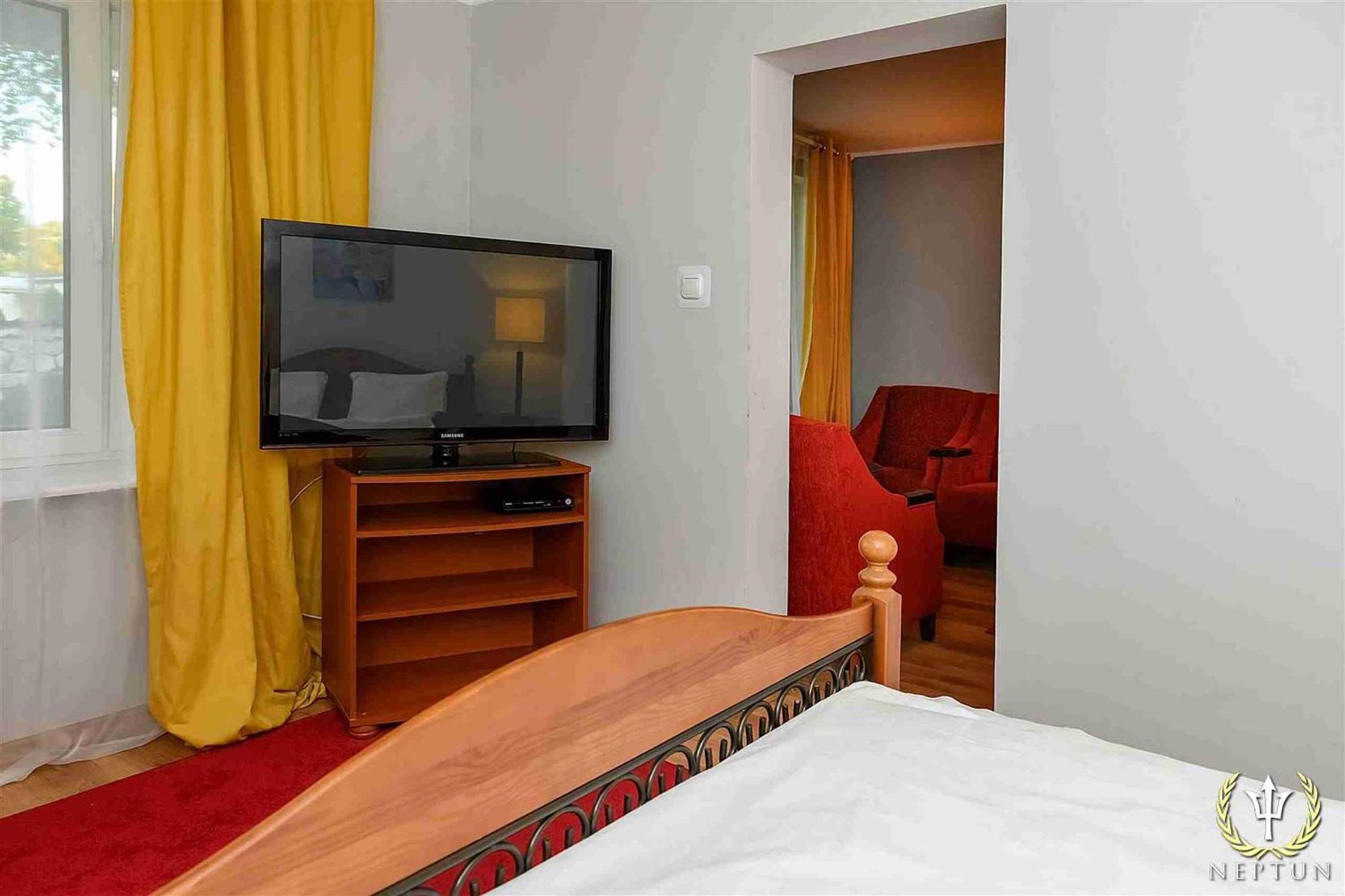 Hotel Neptun Jastrzębia Góra Екстериор снимка