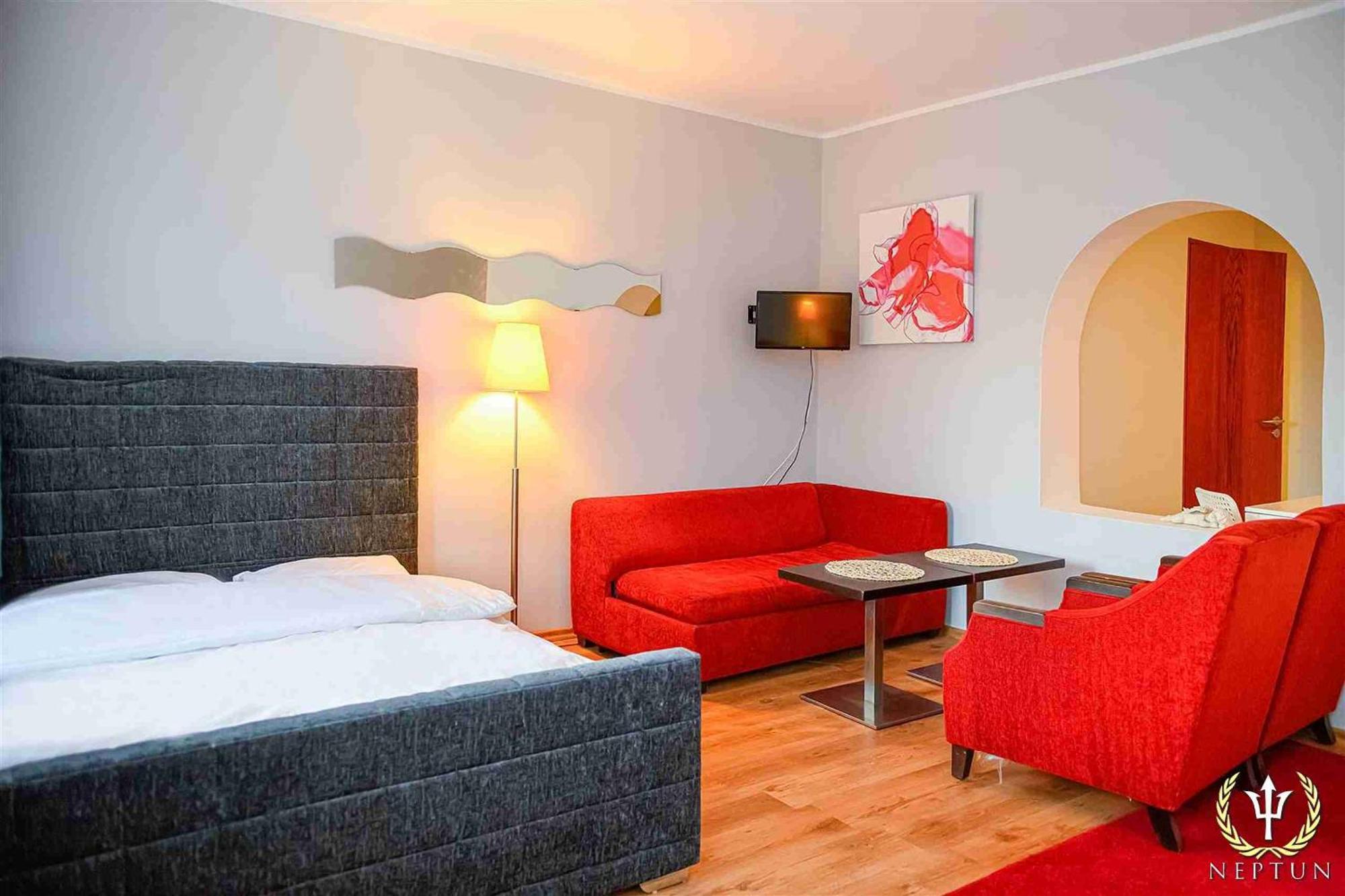 Hotel Neptun Jastrzębia Góra Екстериор снимка