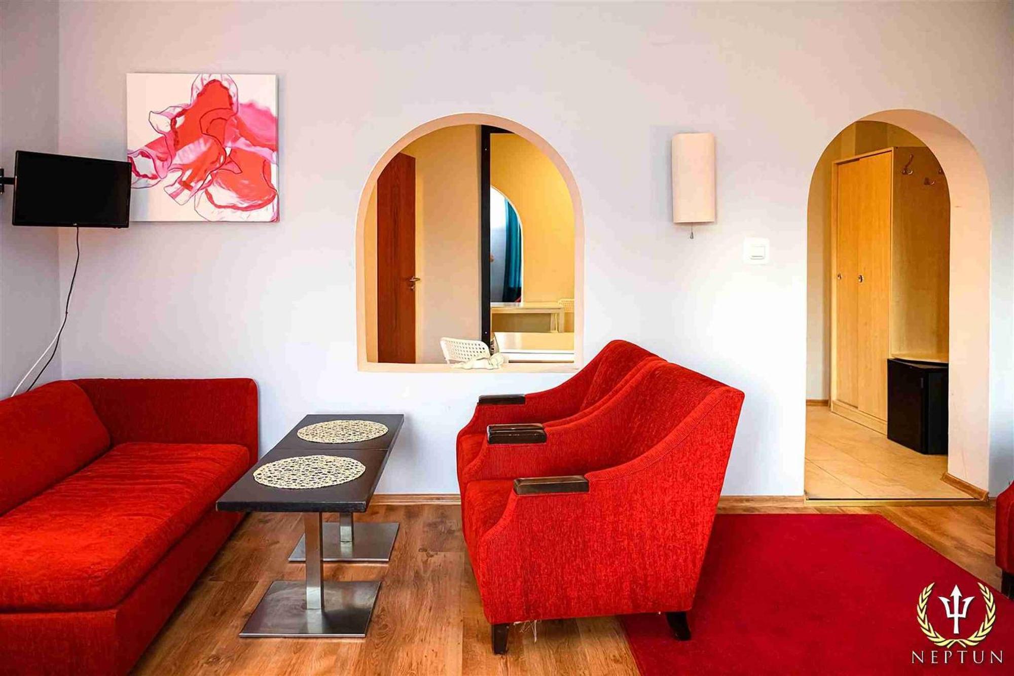 Hotel Neptun Jastrzębia Góra Екстериор снимка