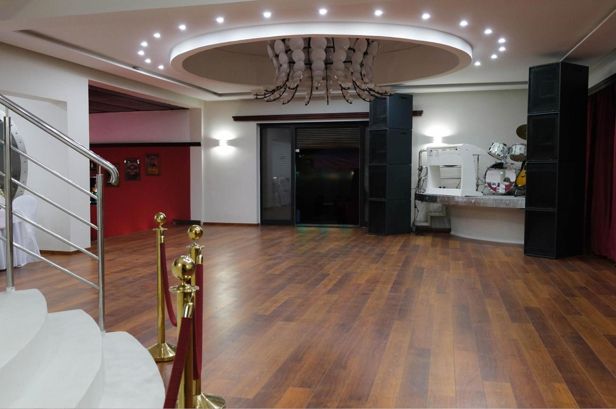Hotel Neptun Jastrzębia Góra Екстериор снимка