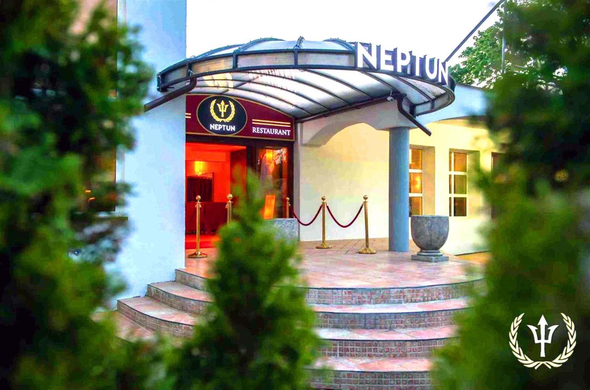 Hotel Neptun Jastrzębia Góra Екстериор снимка