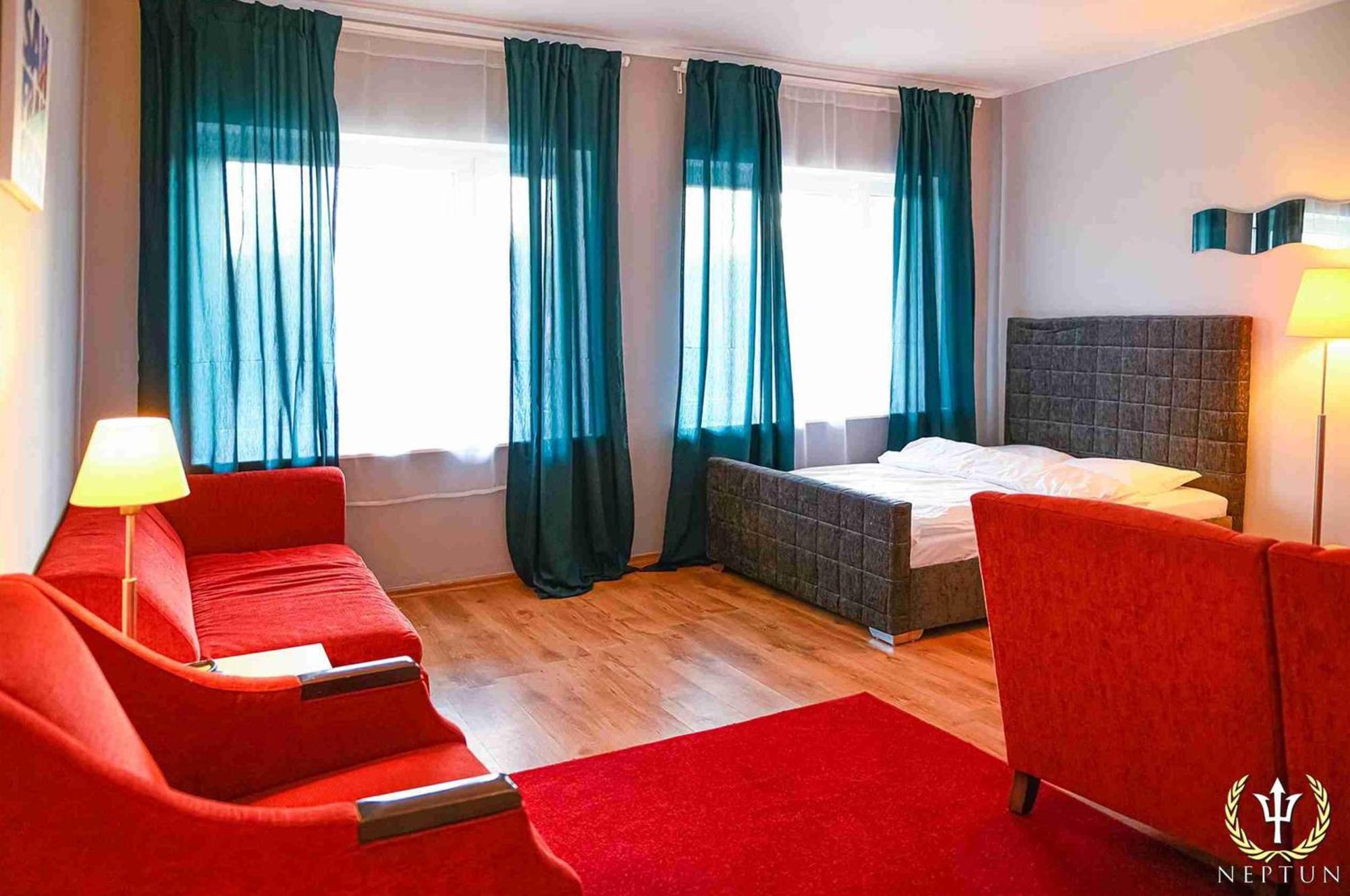 Hotel Neptun Jastrzębia Góra Екстериор снимка