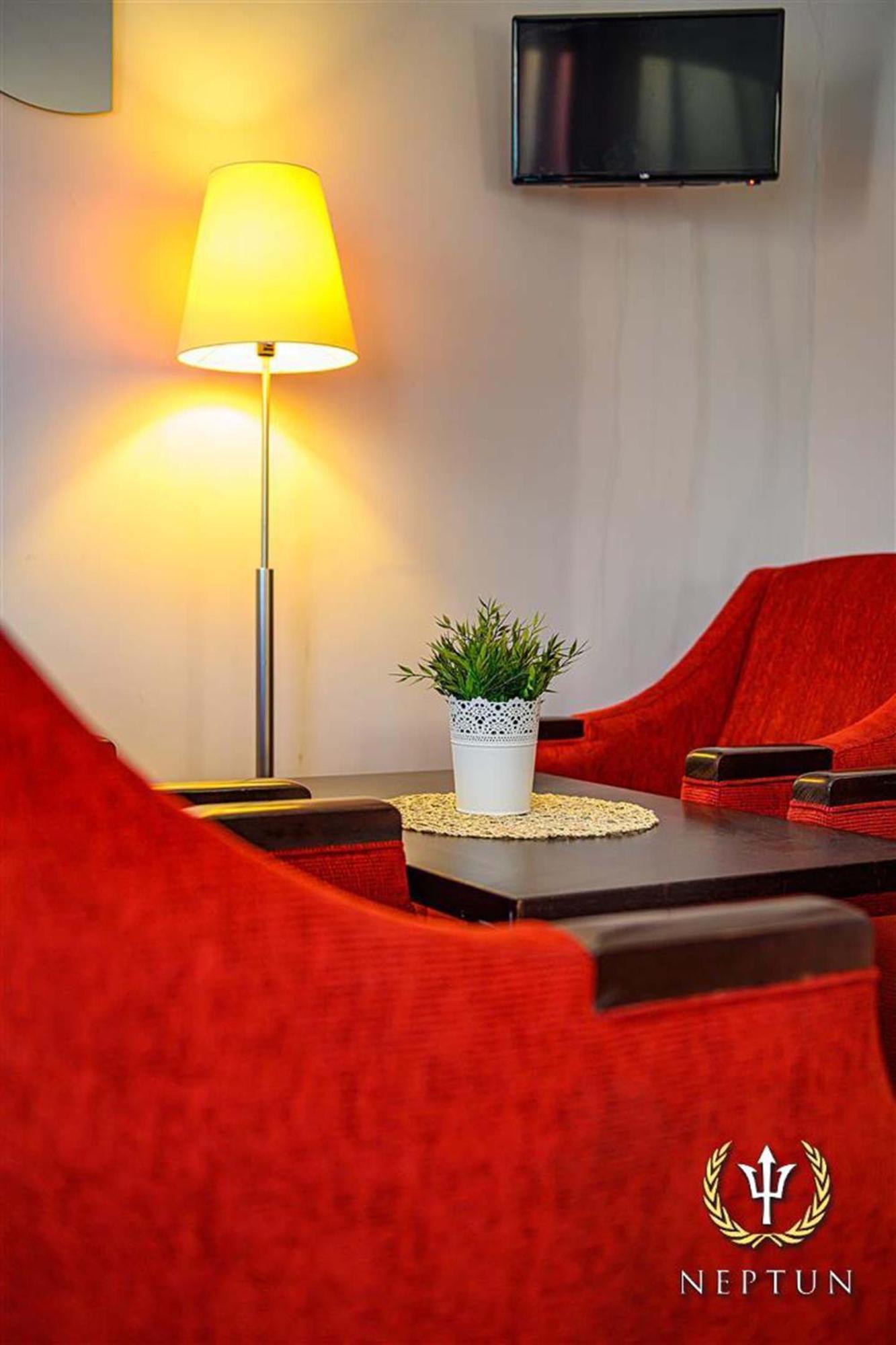 Hotel Neptun Jastrzębia Góra Екстериор снимка